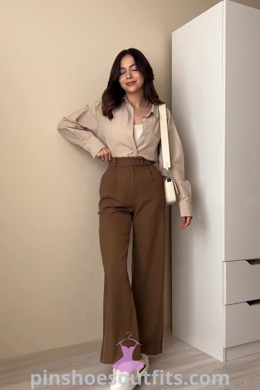 Chic corporate girly outfits showcasing stylish work attire and casual college outfits, perfect for the office. Discover everyday fashion outfits and outfit ideas to inspire a polished and professional look on pinshoesoutfits.com.