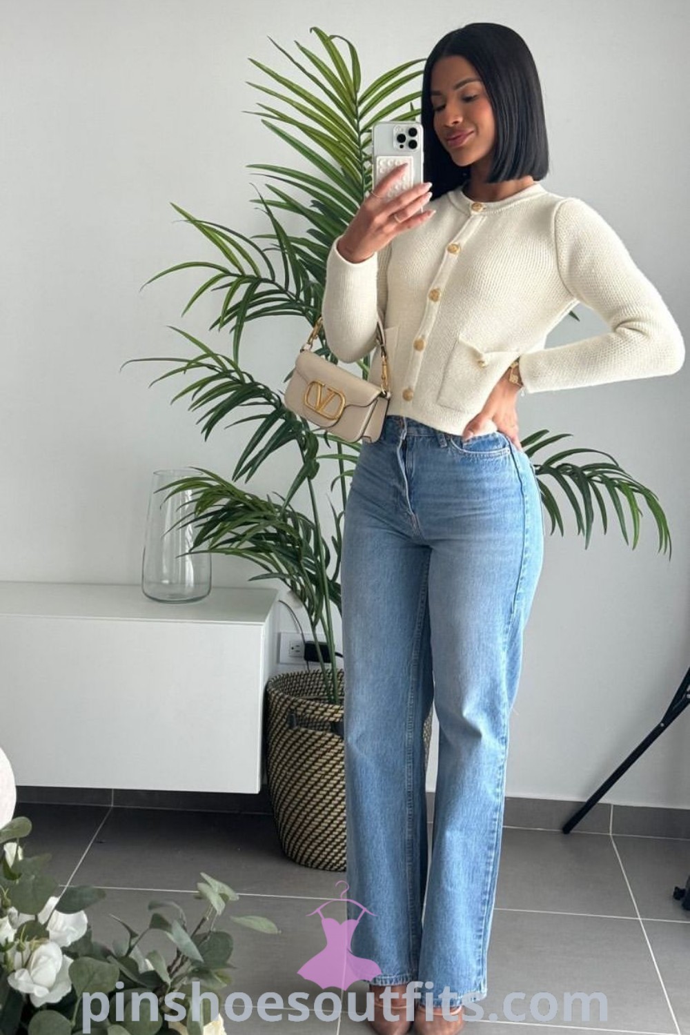 Chic fall office outfits featuring basic elegant looks and corporate baddie style. Perfect for women seeking cute modest outfits casual and modest aesthetic inspiration. Discover outfit ideas to look chic and professional at pinshoesoutfits.com.