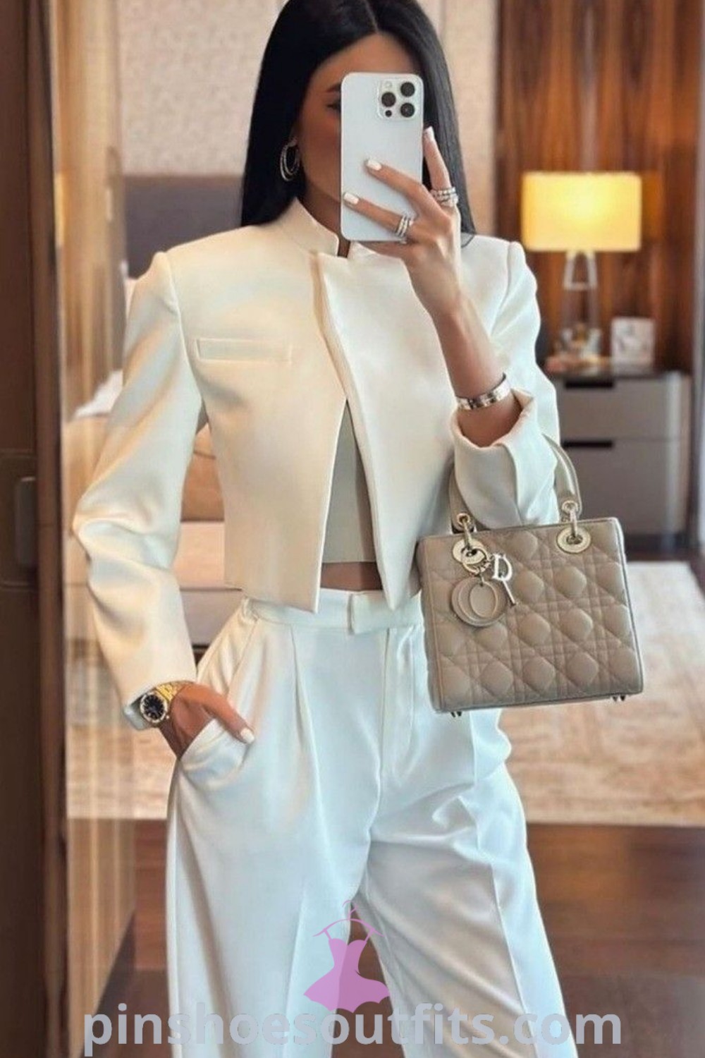 Chic professional outfit featuring tailored pieces and elegant accessories, perfect for corporate style and event outfits. These stylish looks embody sophistication and comfort, ideal for any occasion. Discover outfit ideas that are super stylish and inspiring at pinshoesoutfits.com.