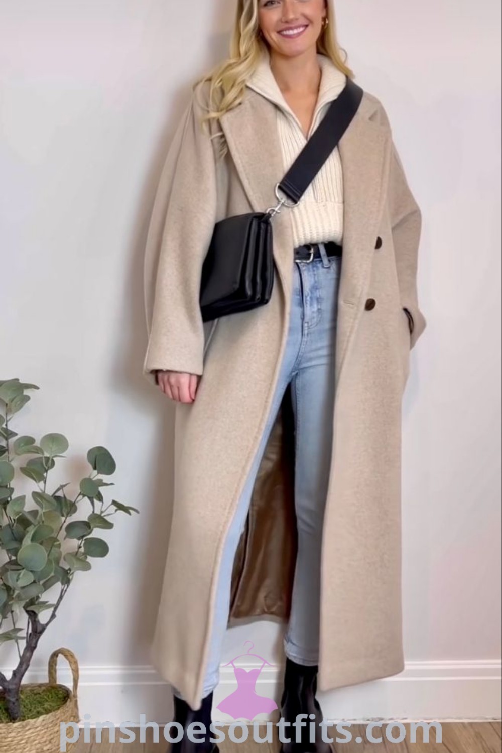 Fall layered outfits featuring a stylish mantel outfit ideal for winter OOTD, merging elegance and casual fashion. Discover outfit ideas to look chic and expensive this season at pinshoesoutfits.com