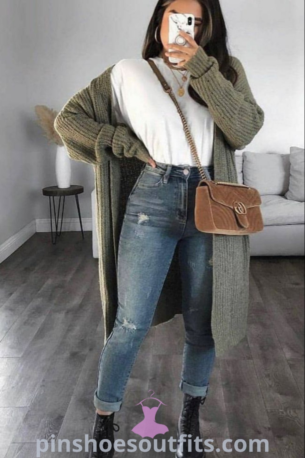 Trendy fall and winter fashion outfits featuring cute fall outfits and casual winter outfits. Discover stylish outfit ideas to inspire your look this season at pinshoesoutfits.com.
