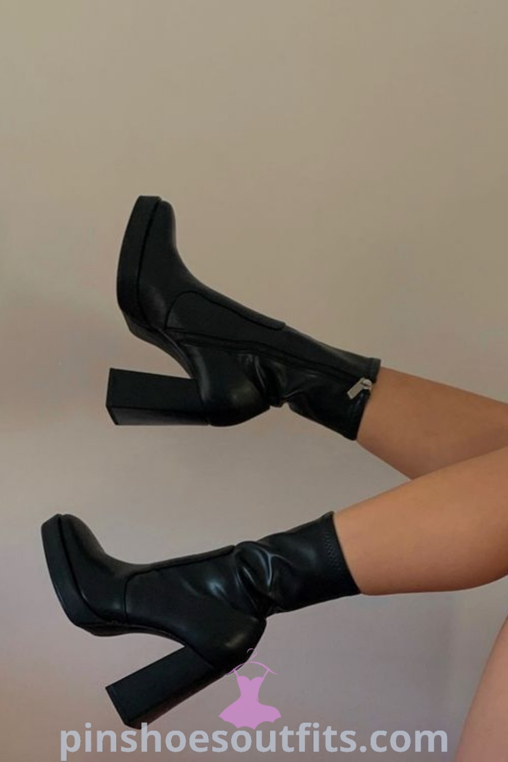 Stylish high heel boots ankle featured in a trendy outfit, combining girly shoes with baggy pants for a chic look. Ideal for aesthetic lovers seeking outfit ideas to look expensive and elegant. Discover more at pinshoesoutfits.com.