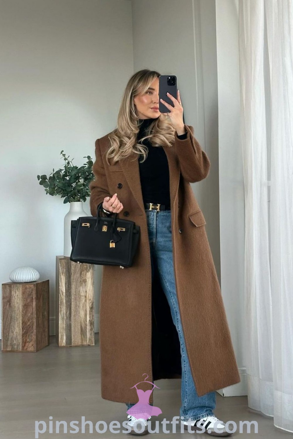 Chic winter coat outfits including caramel coat outfit, light brown coat outfit, and brown long coat outfit for casual bar outings and winter fashion. Perfect for women looking for stylish, elegant outfit ideas this season. Discover more inspiration at pinshoesoutfits.com