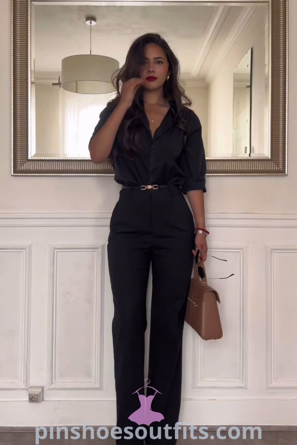 Stylish business outfits for women featuring elegant and classy work attire, including cute professional outfits and lawyer-inspired looks. Discover outfit ideas to look chic and expensive at pinshoesoutfits.com.