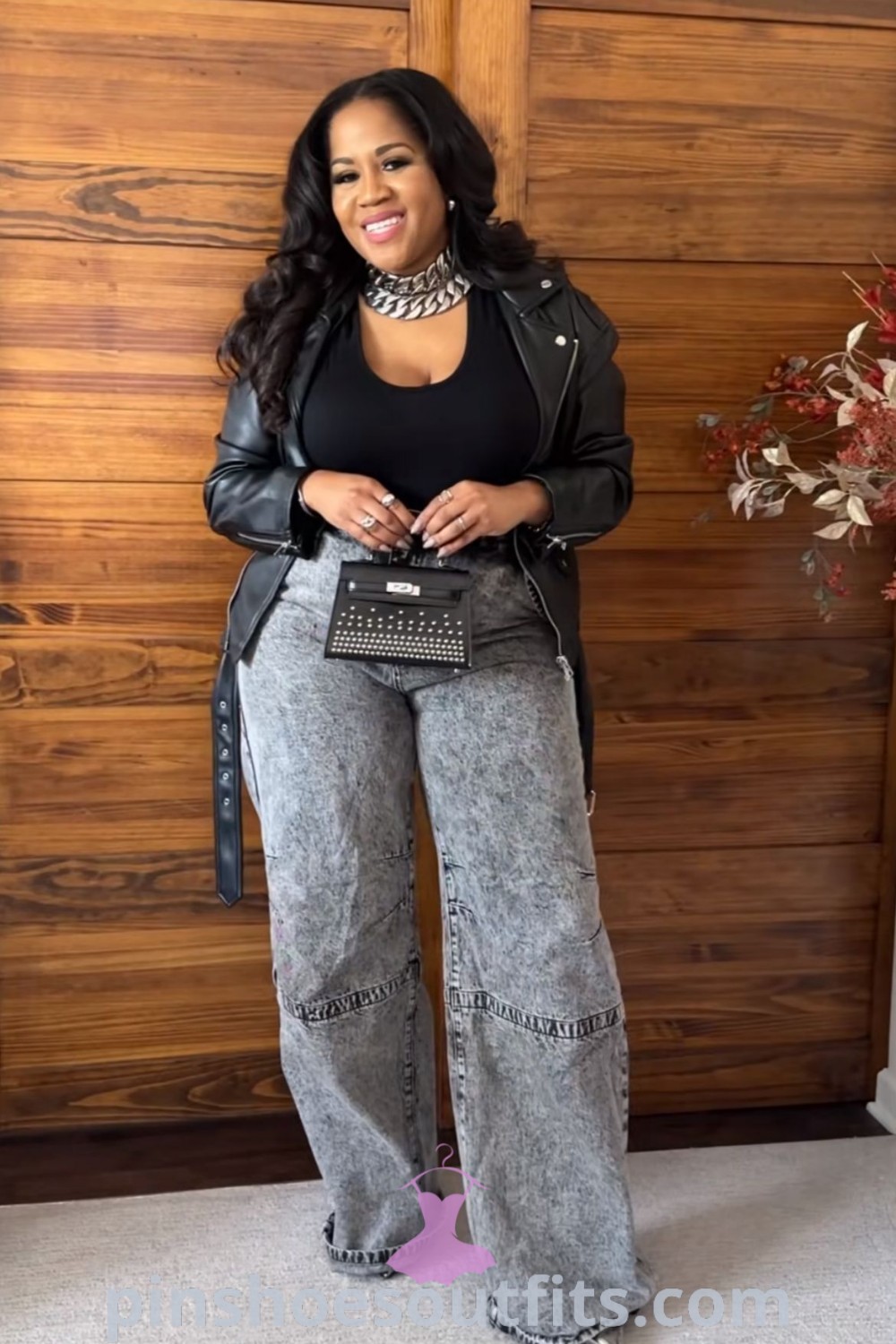 Winter concert outfit featuring leather pants and a stylish sweater for women. Perfect for cold nights out, this ensemble combines warmth and chic elegance. Discover more outfit ideas and inspiration at pinshoesoutfits.com.